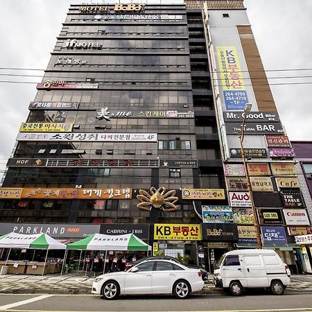 If Business Hotel Чханвон Экстерьер фото